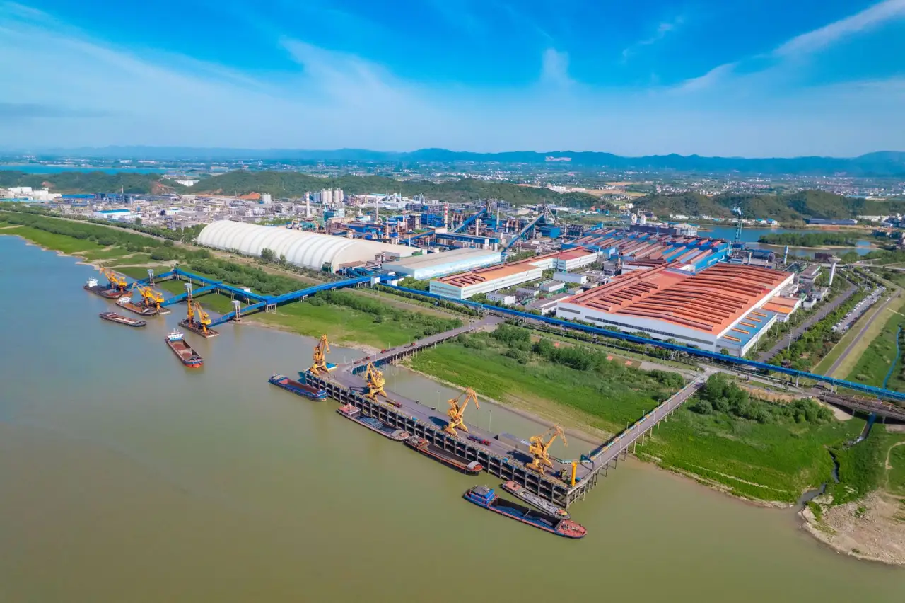 2025年苏州区域经济景气度报告:制造业升级与新兴产业投资机会分析正文配图 1